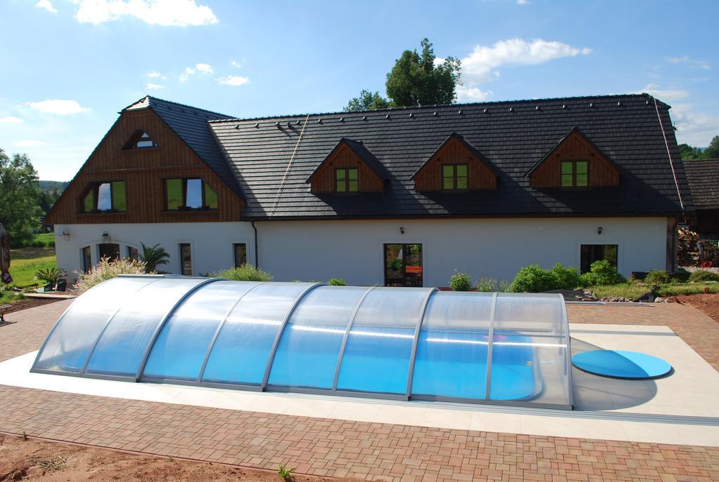 Statek Pod Lipou Hotel Pilnikov Bagian luar foto